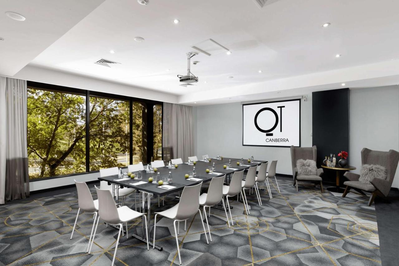 Qt Canberra Exterior foto